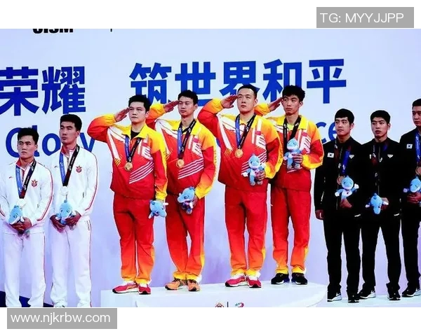 重庆乒乓球队在欧锦赛中的团队协作表现值得赞赏与反思